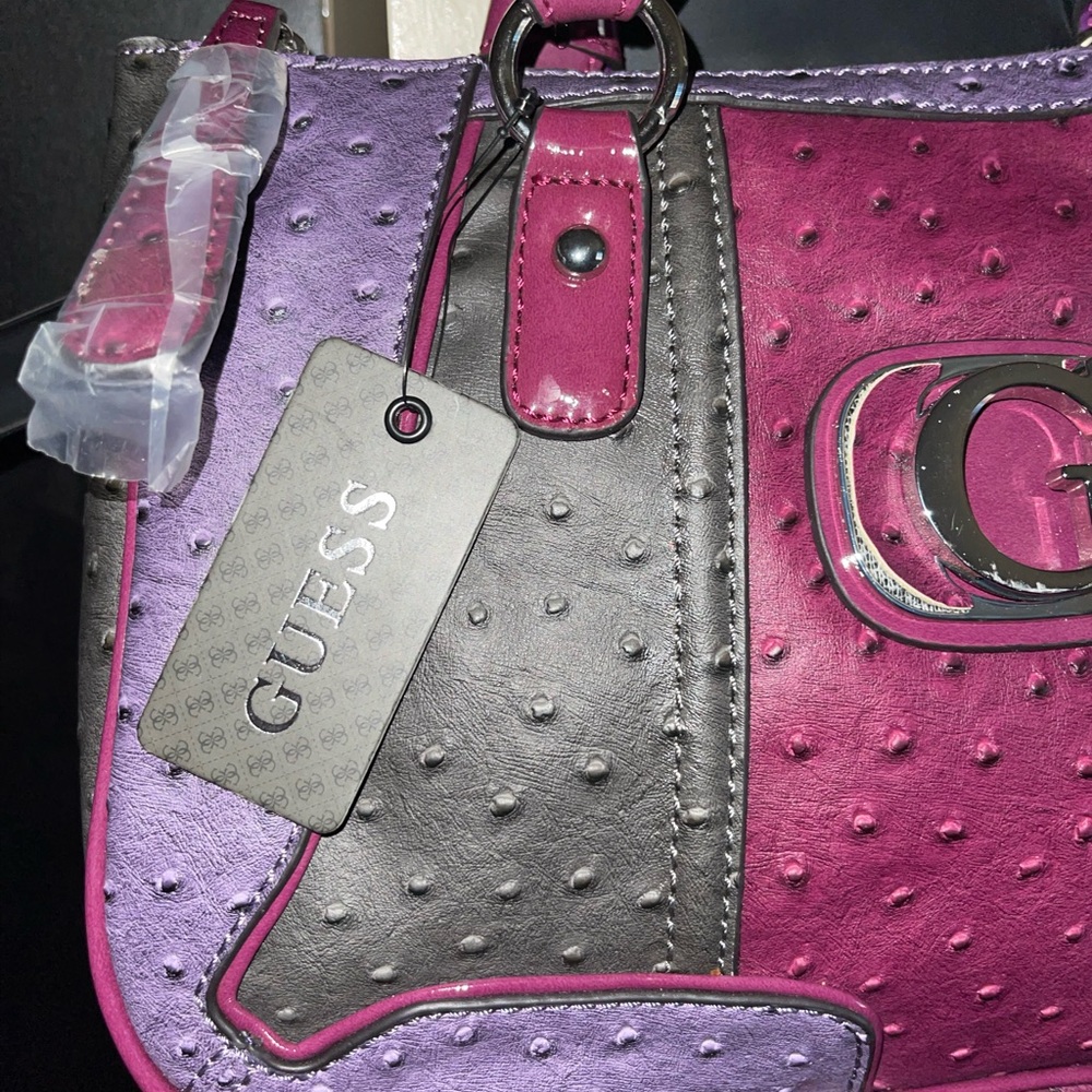 GUESS Women's Vintage Handbag - Black, Wine, Purple - Large G Logo - Picture 2 of 11